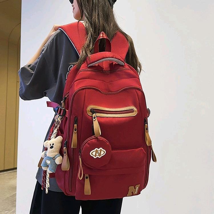 智旭箱包工厂店