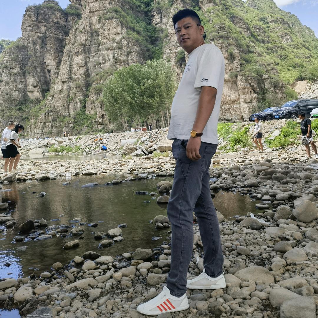 哥要努力成为高富帅