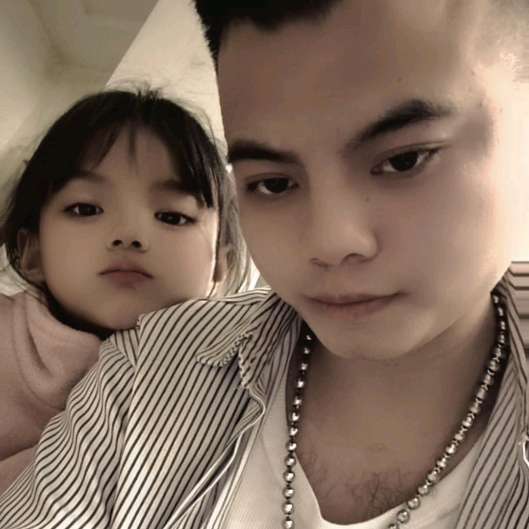 李少