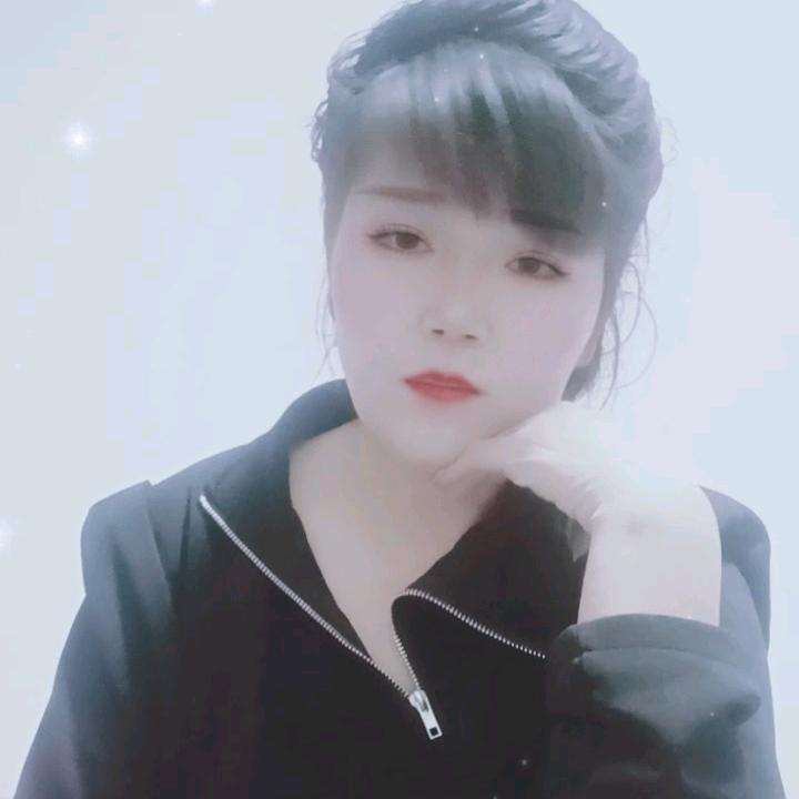 兰兰首播挣生活费