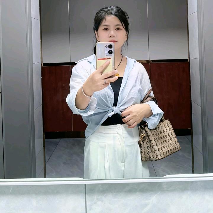 潜山蓝鼎好又多程香