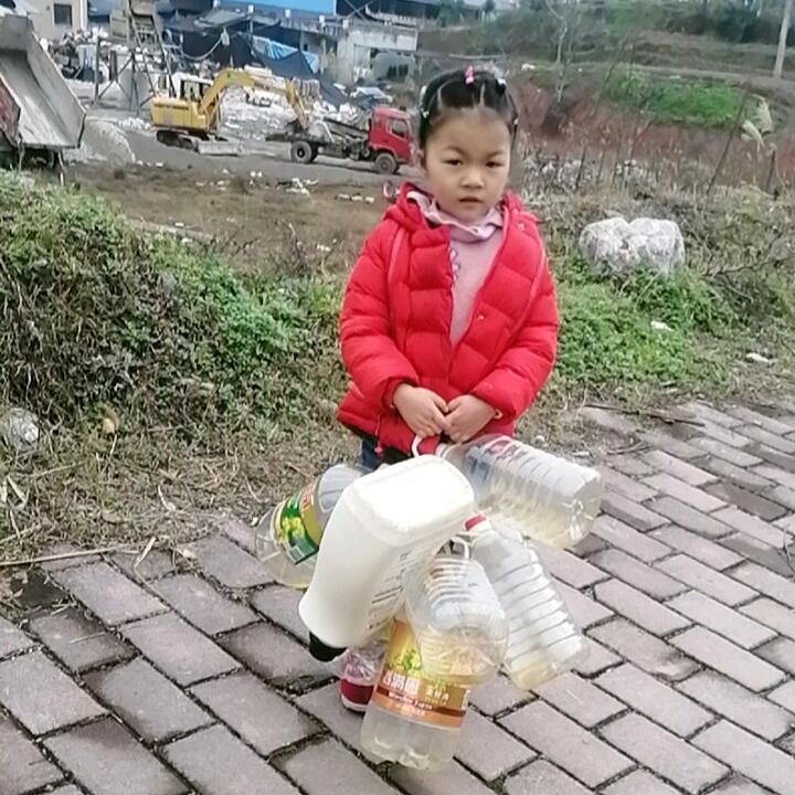 谢家丫头꧁💞娟💞᭄᪲ᩚ꯭ᩚ꧂