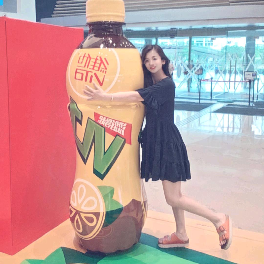 咬唇的💋小娘