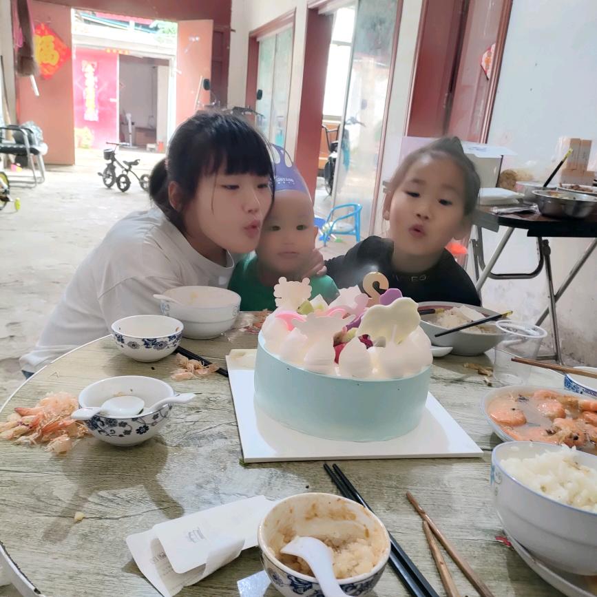 三个孩子妈妈👩🏻