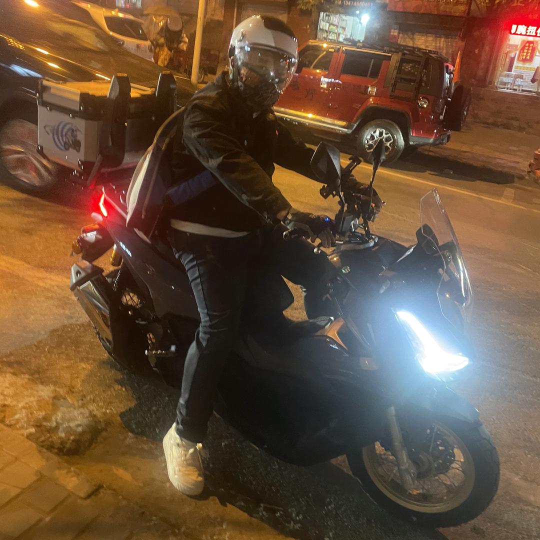 乐悠刘