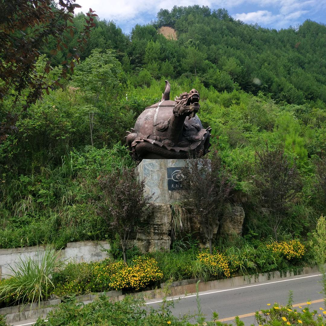 天上无云不下雨