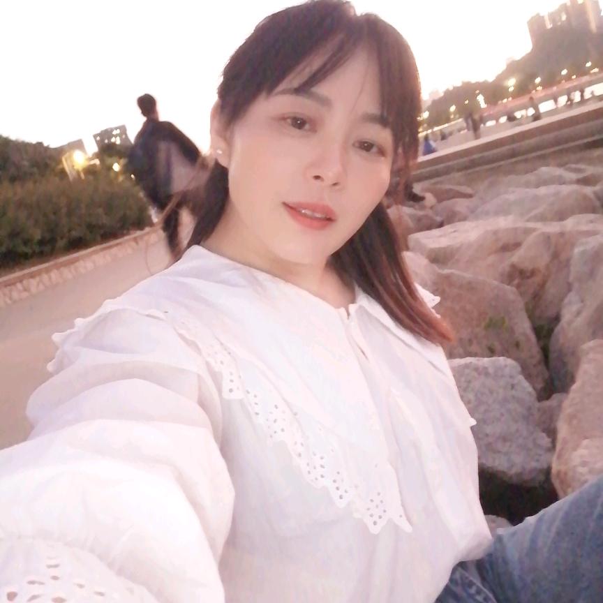 商贸城家具城小玲