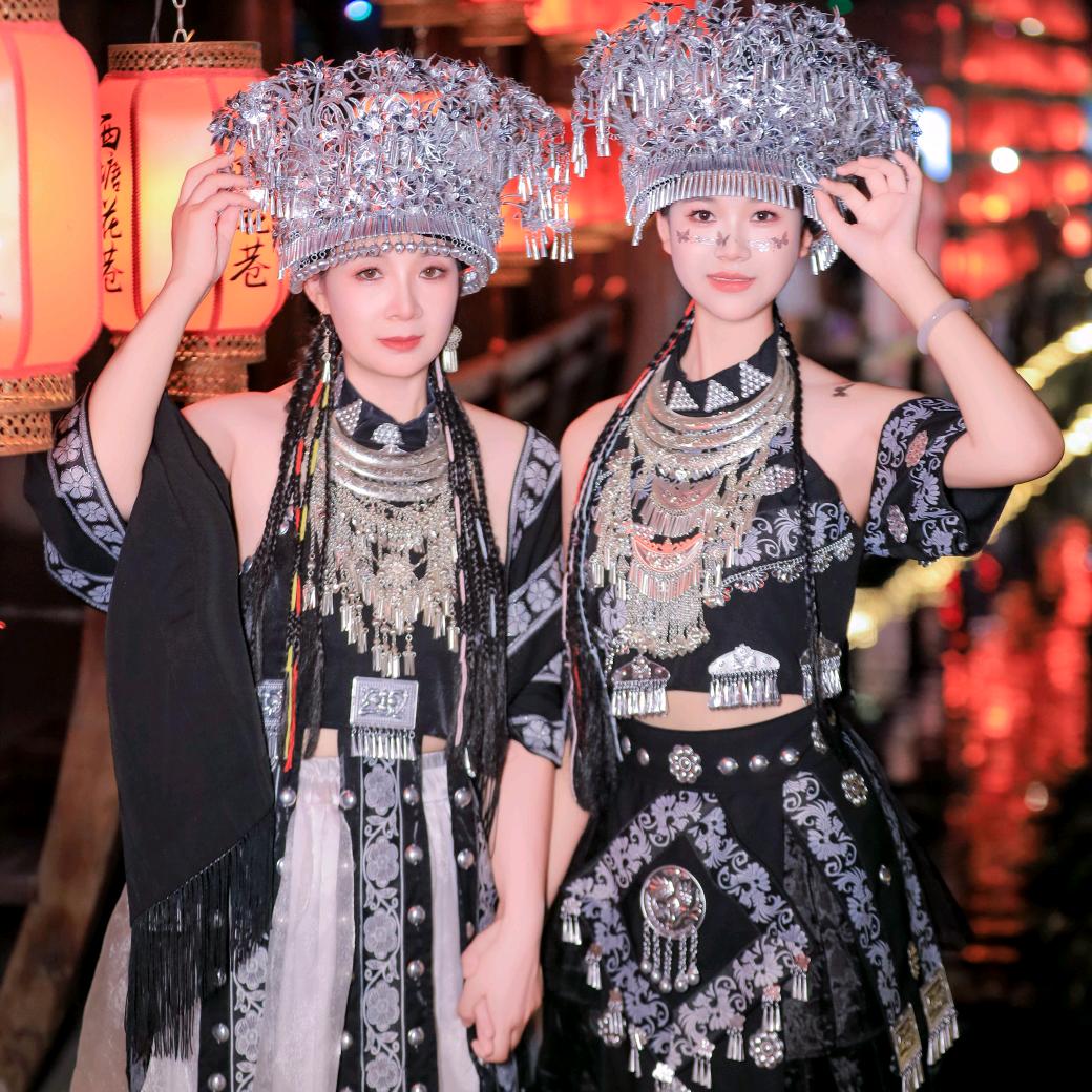 百盛商场店周大生