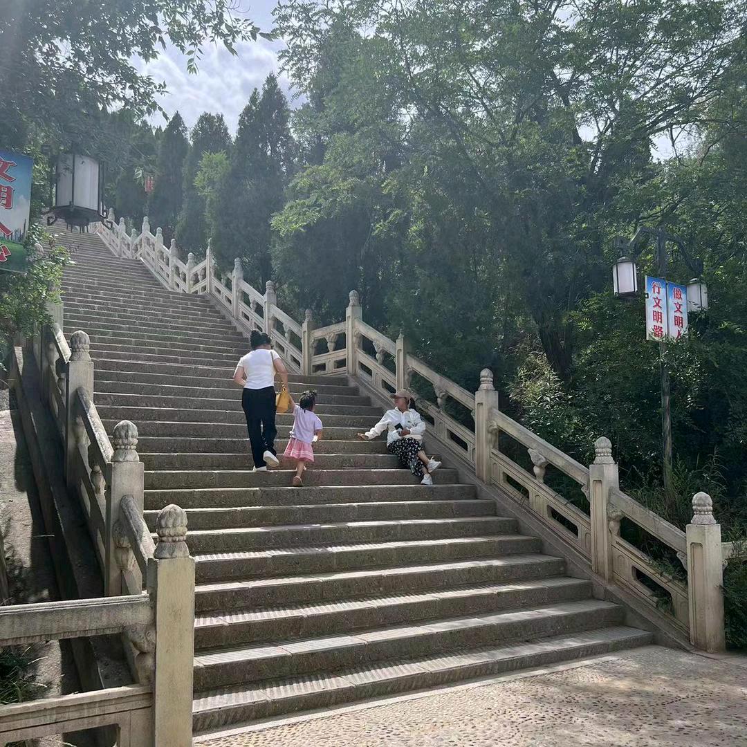 蓝琪儿