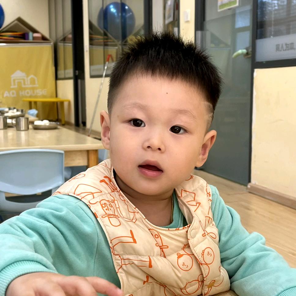 乌秘笈头疗养发馆