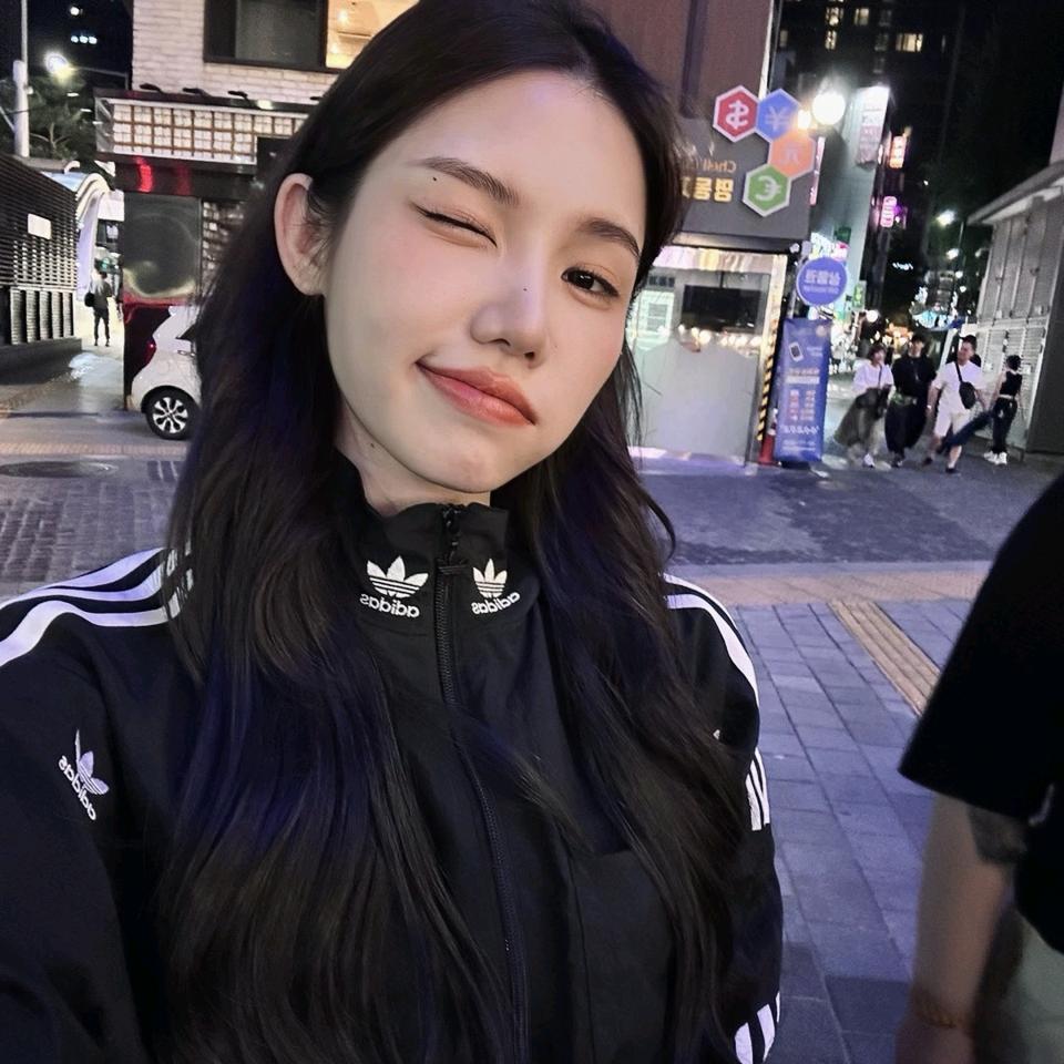 六只璐