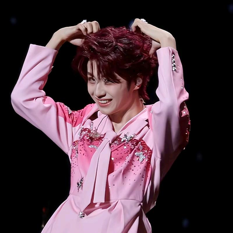 小黄的菠萝（见过黄誉博版）