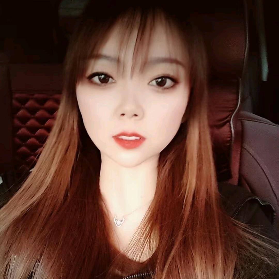 白月光（｡ӧ◡ӧ｡）