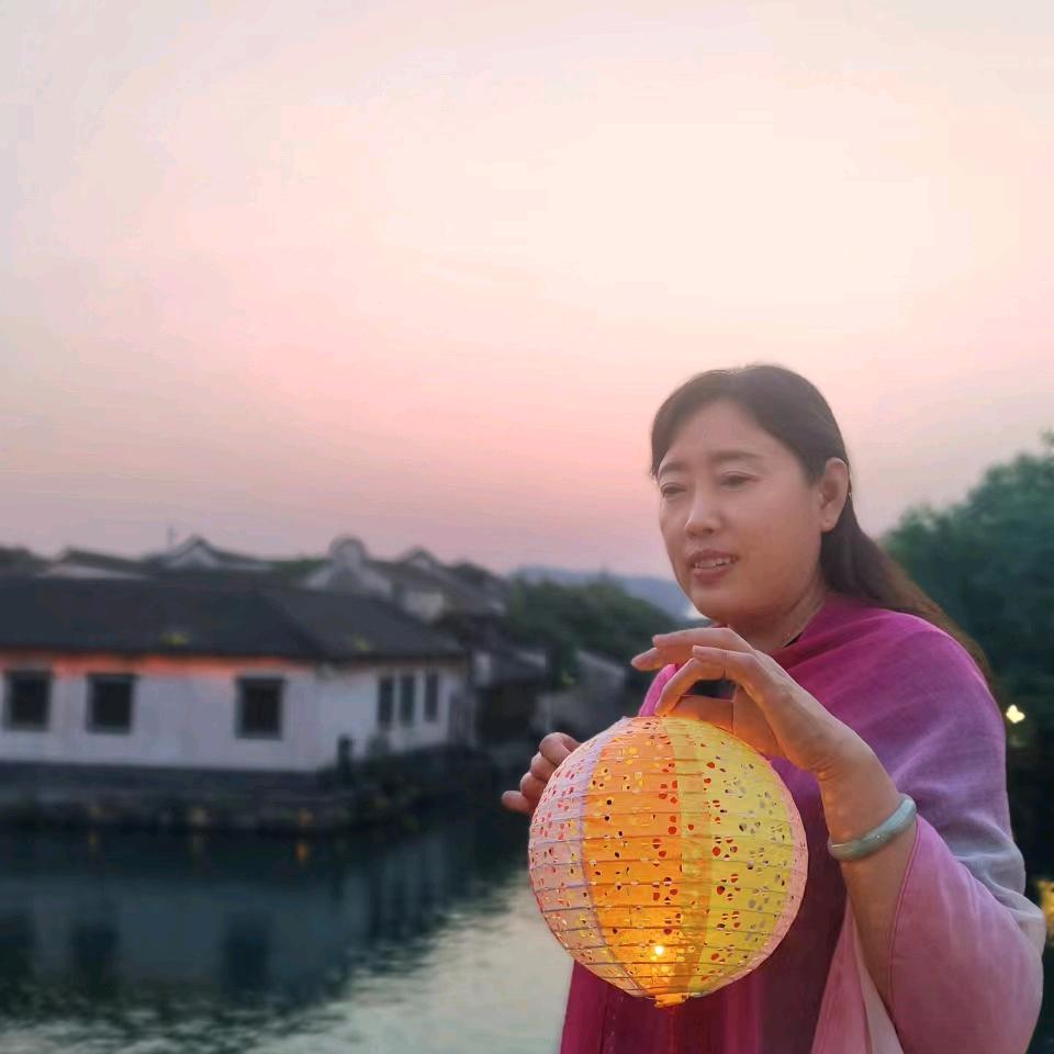 儒房地产赵丽娟