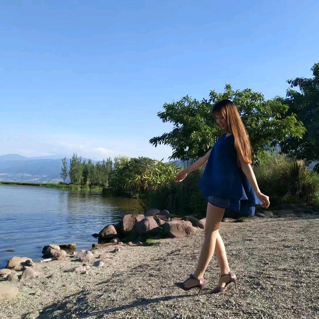 卖钢材的张美丽