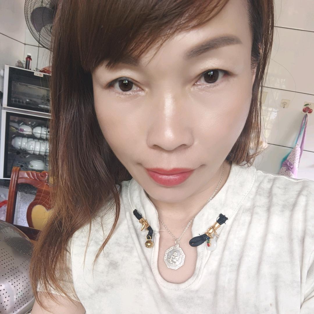 开心的姐