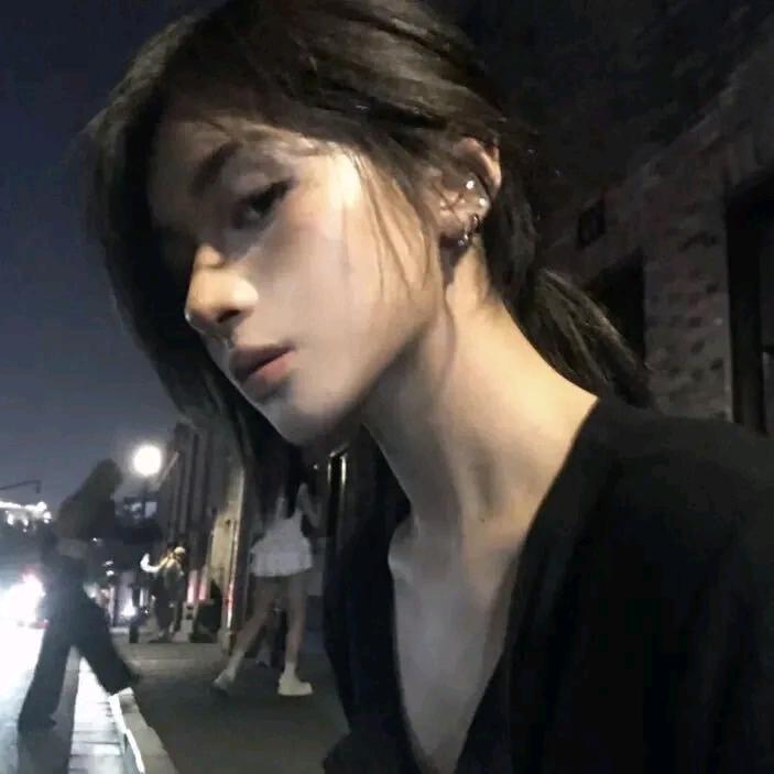 七悦.