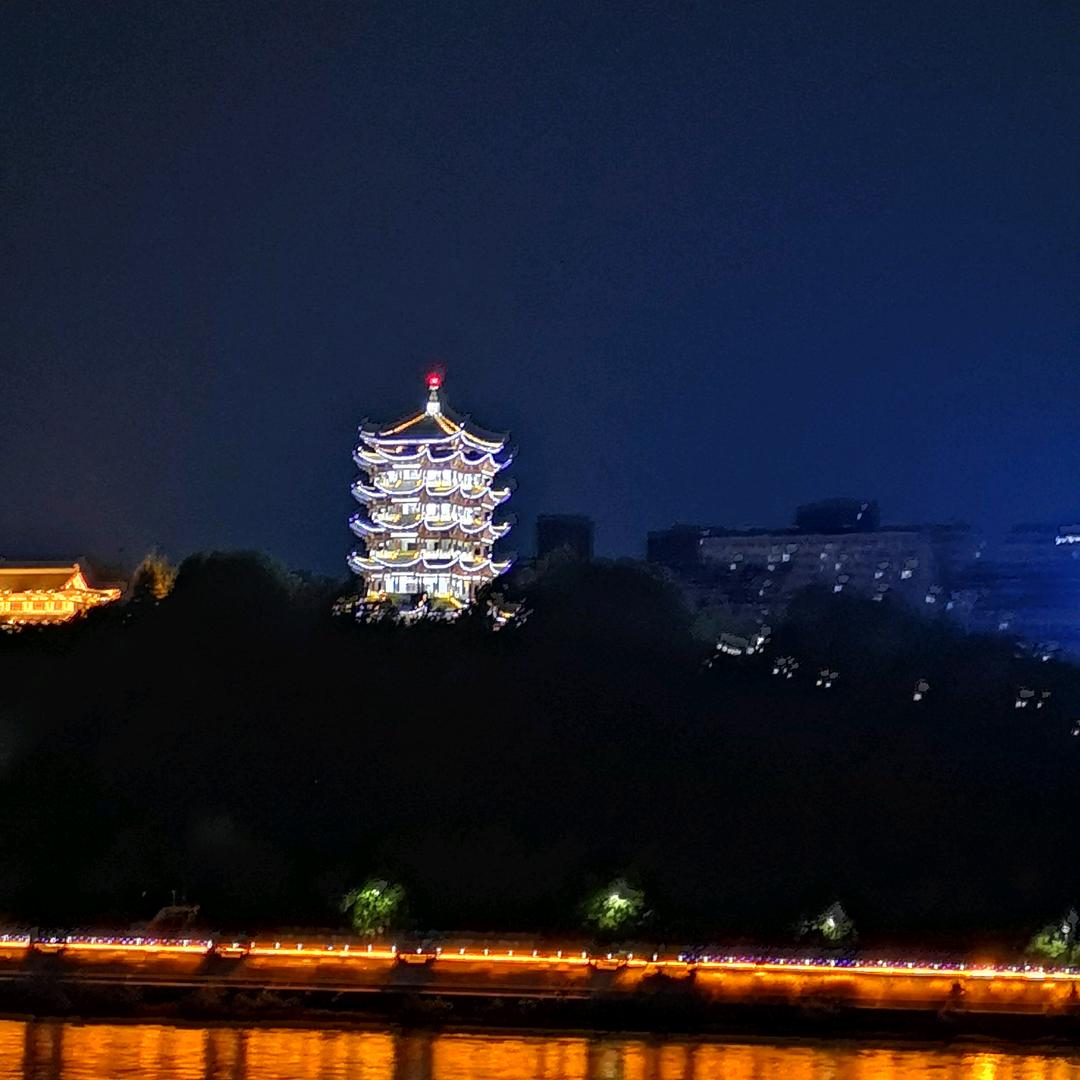 一凡