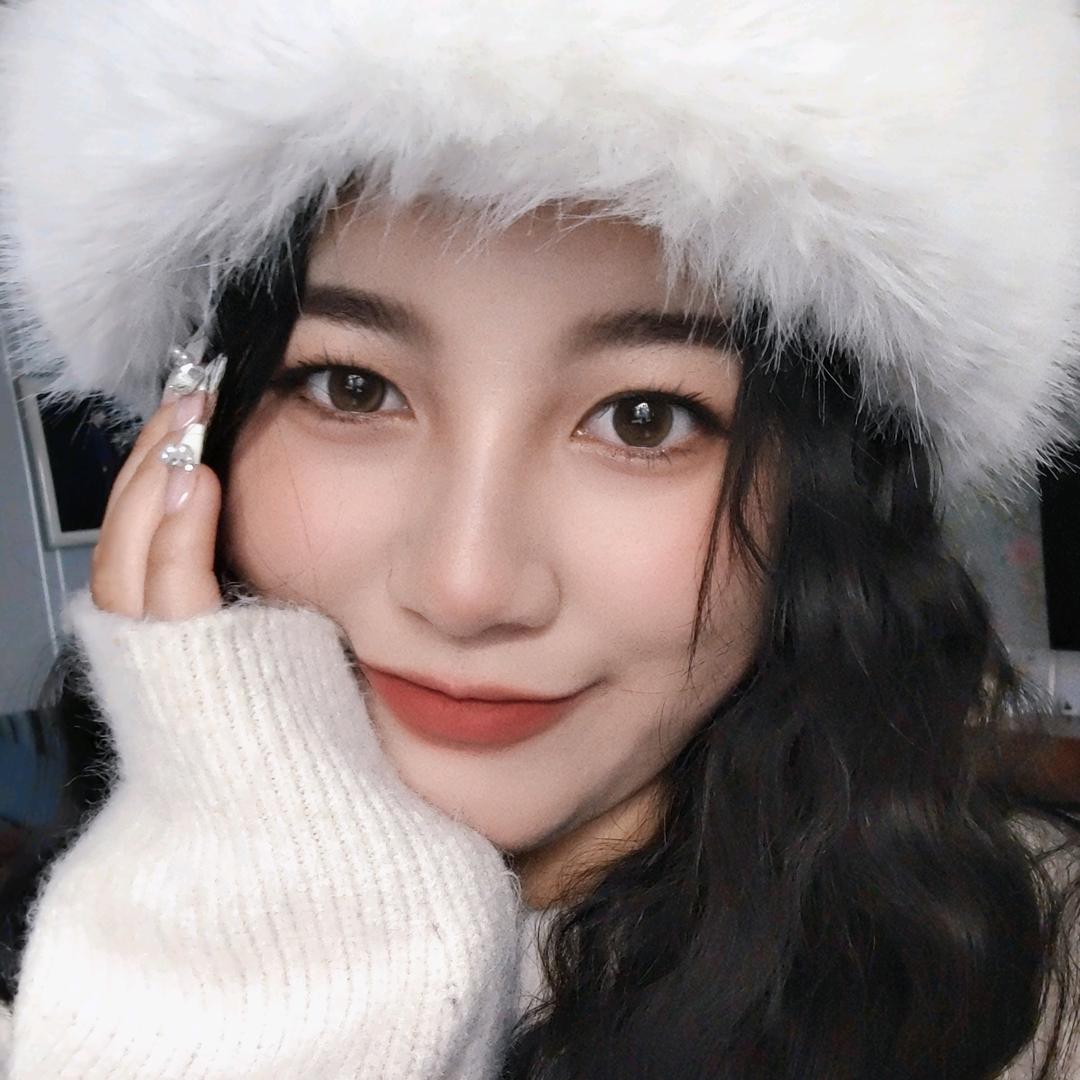 鹿鸣苼苼