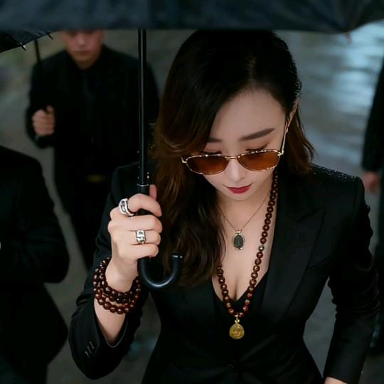 𓂃 𓈒𓏸𑁍依依𓂃 𓈒