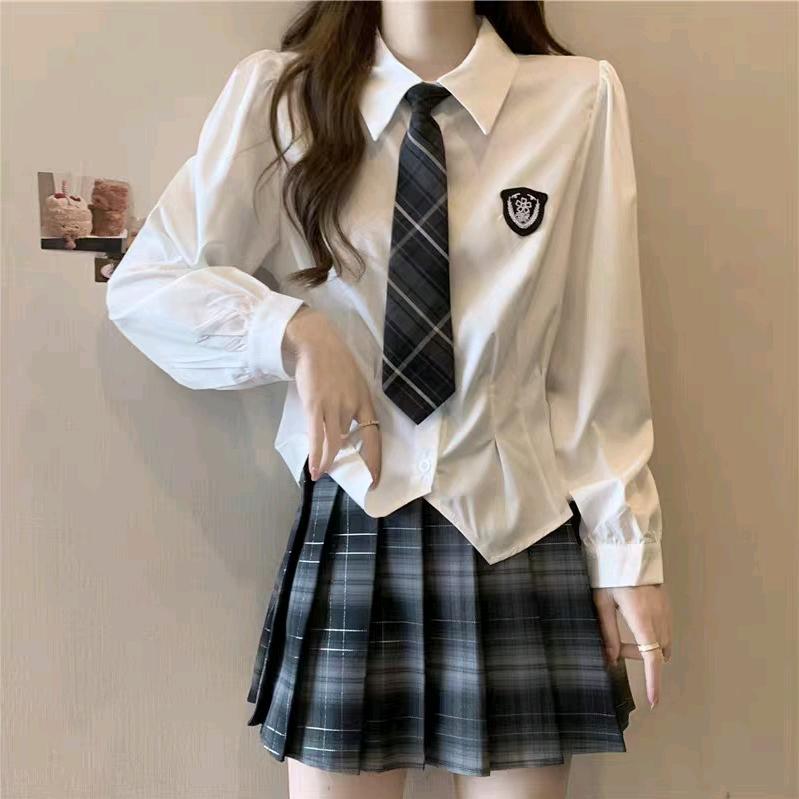 油菜花服装工作室