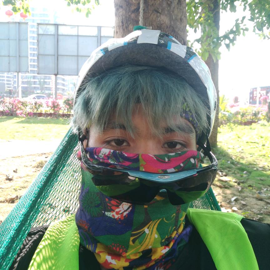 桂平男孩