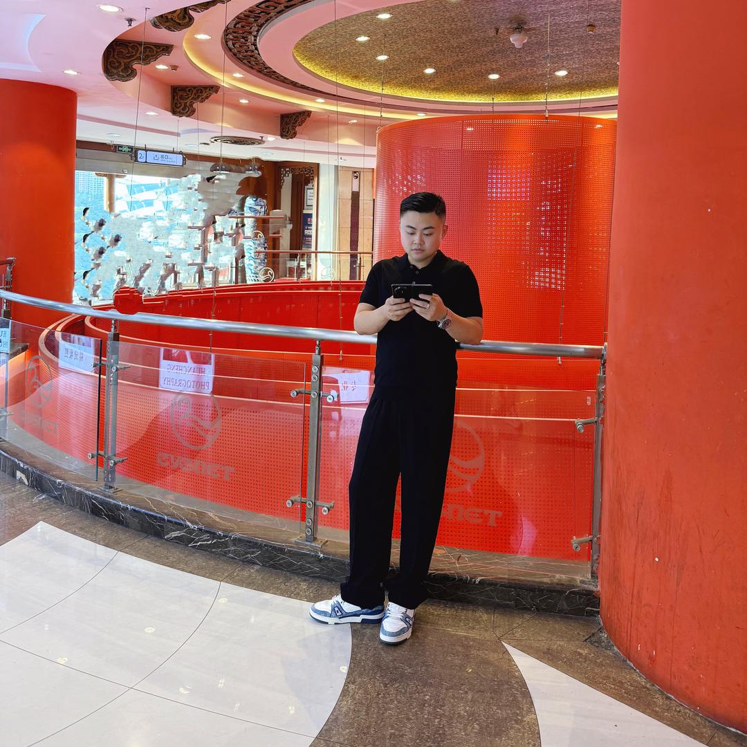 刘鸿🇨🇳