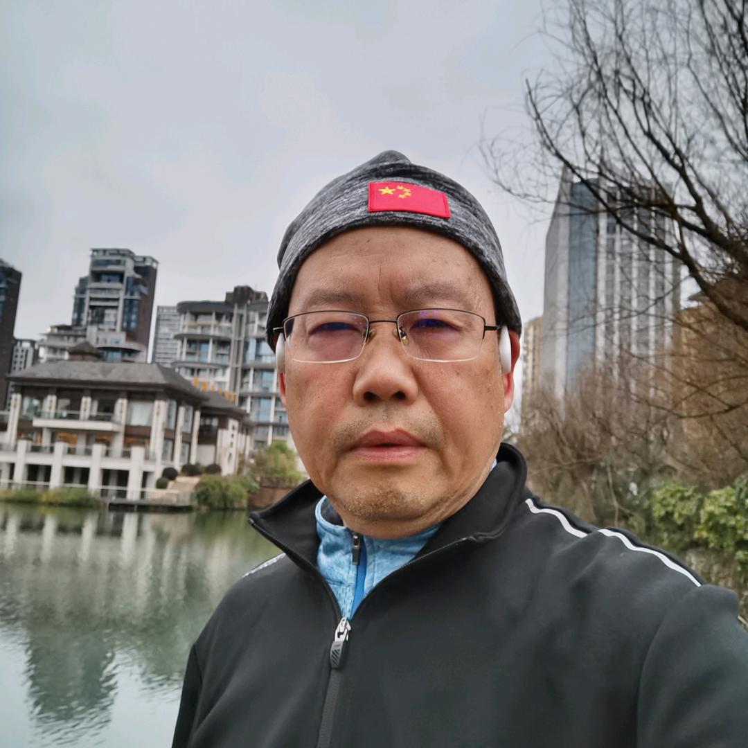杨品中