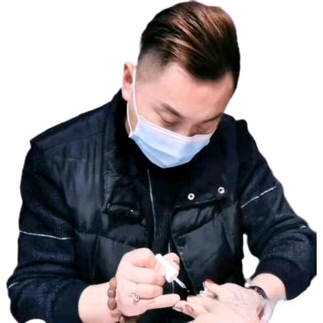 成武涵式蜜秀美甲