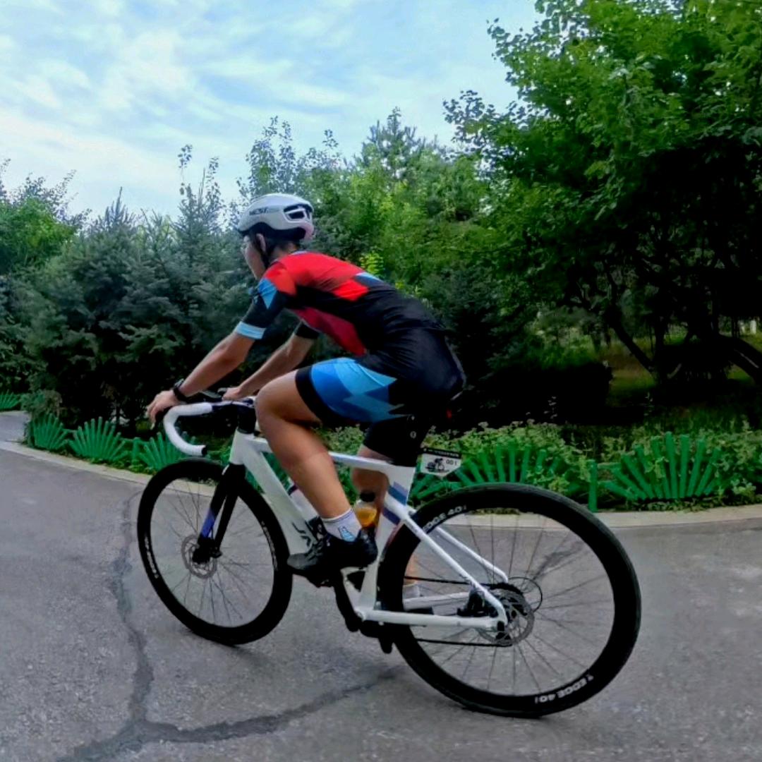 骑不动车的小李🚴‍♂️