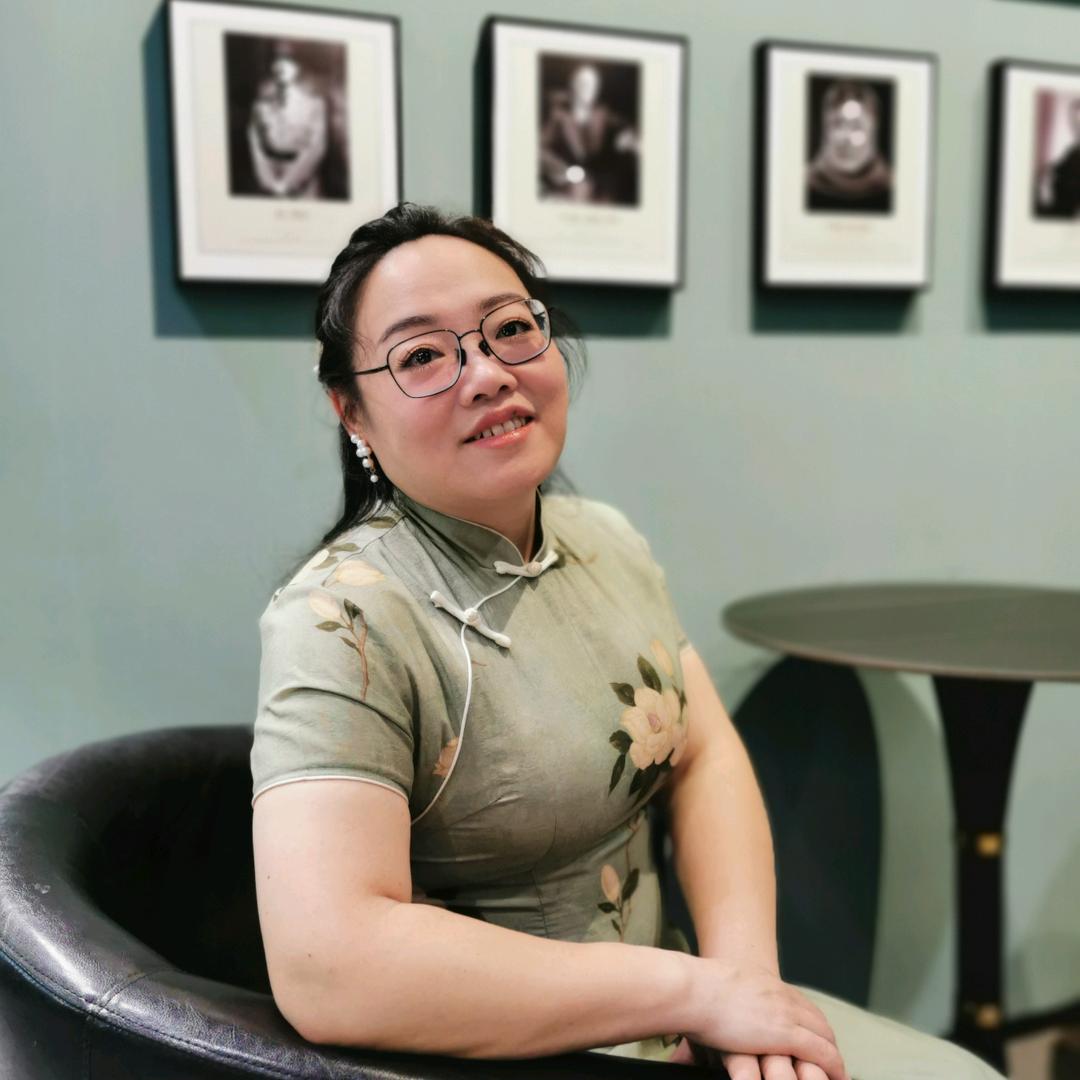 妮妮笨妈🌹和亮哥