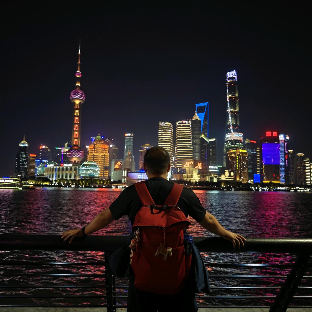 Me. 小津