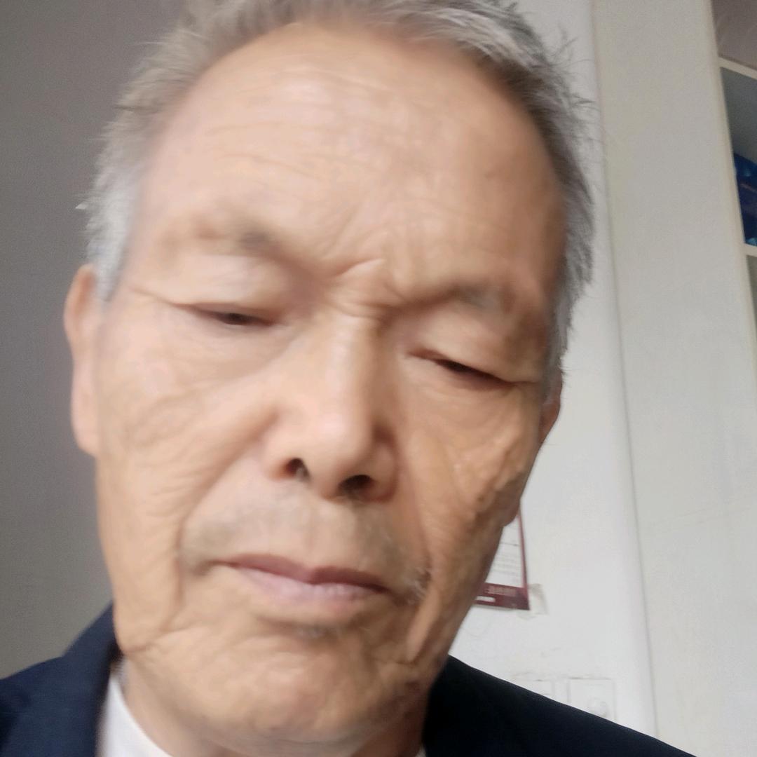 杨明旭