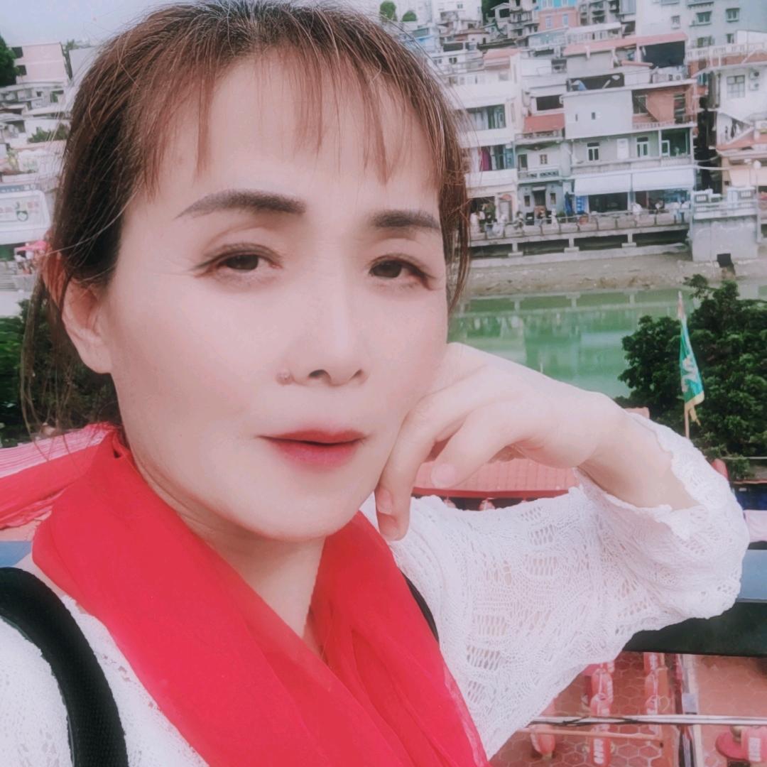 姣姣爱跳舞，上午10点10分开播