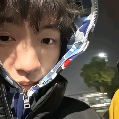 H.何晏