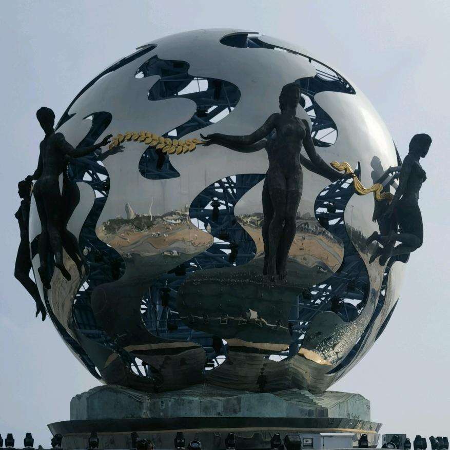 <(´～ 㞢㑅 ～`)>