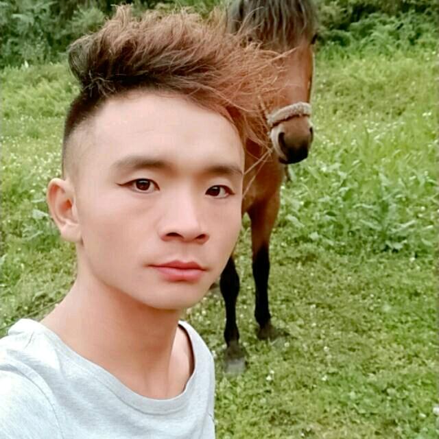 倒八字的眉毛