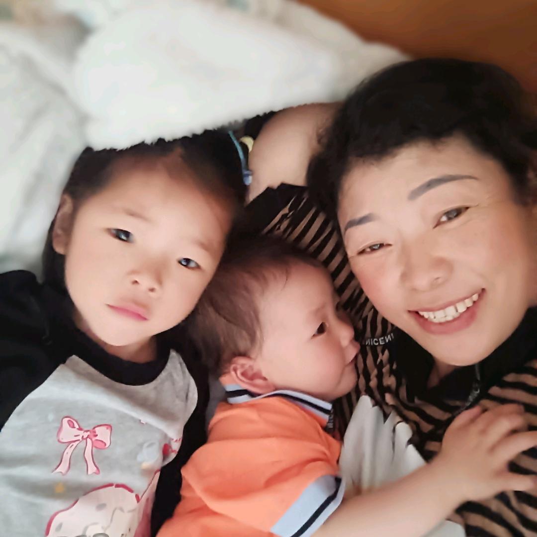 聂庆旺姆奶奶