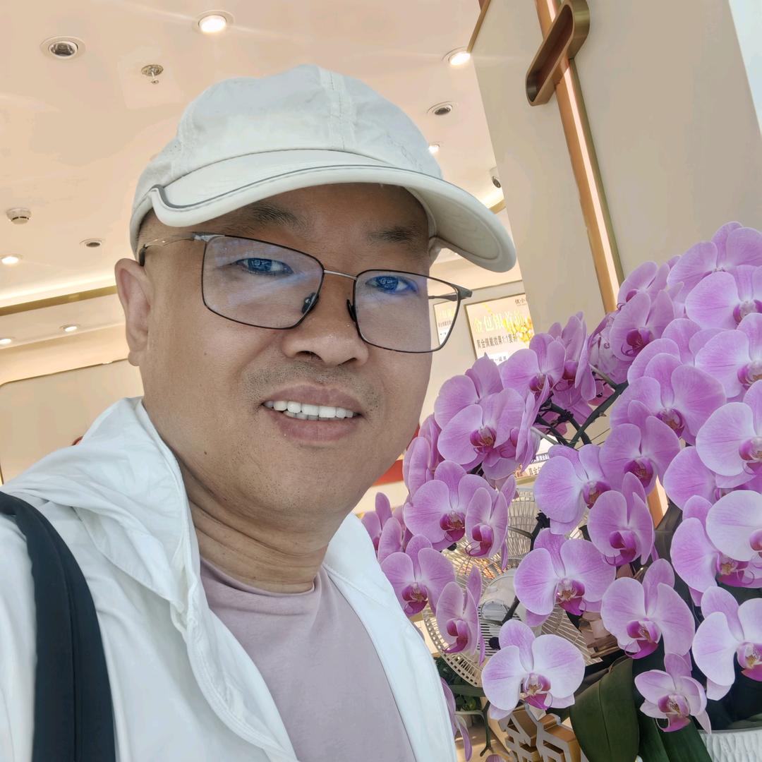 小范健谈