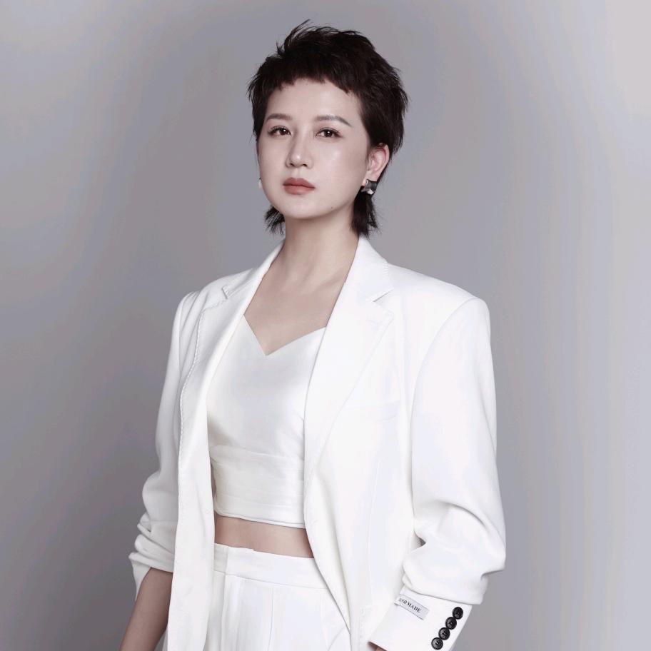 赫章英尚服饰英姐