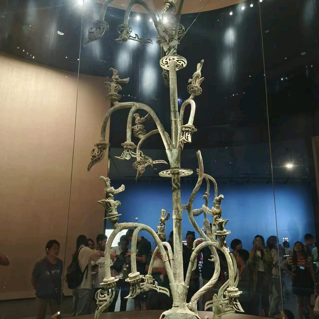 不要相信任何人