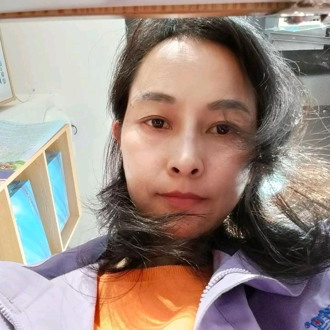 努力增肥的瘦子😊