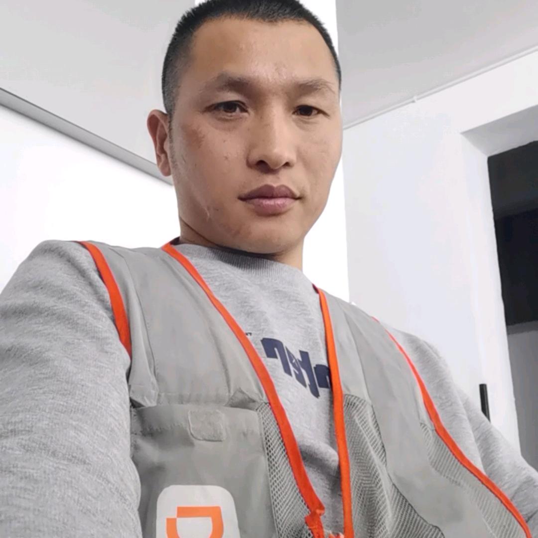 小郑万载代驾