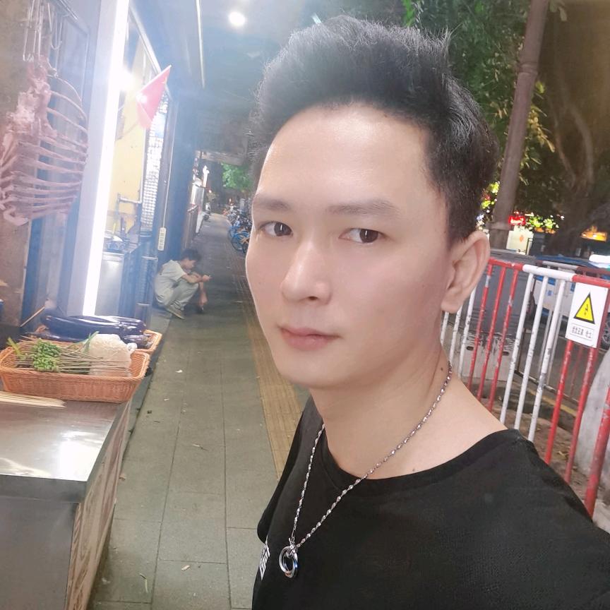 小柒
