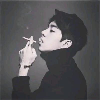 点烟抽寂寞