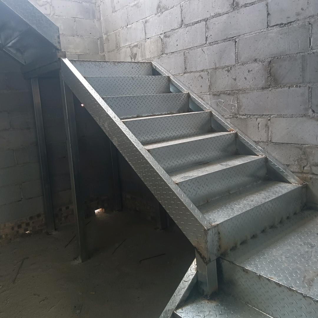 滑县四间房镇专业焊楼梯