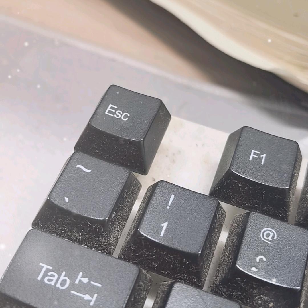 72775737047