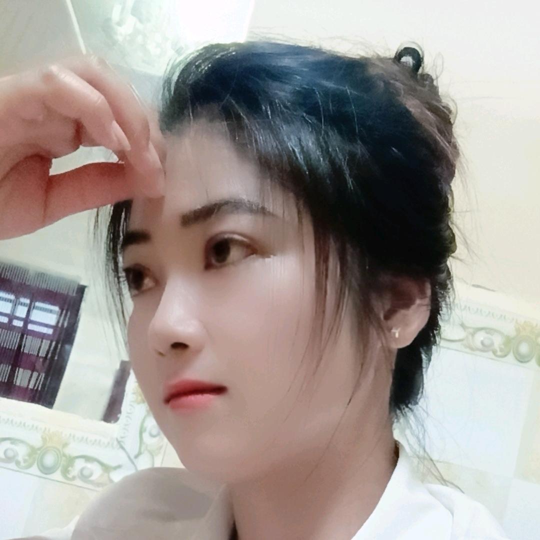 云南佤族妹
