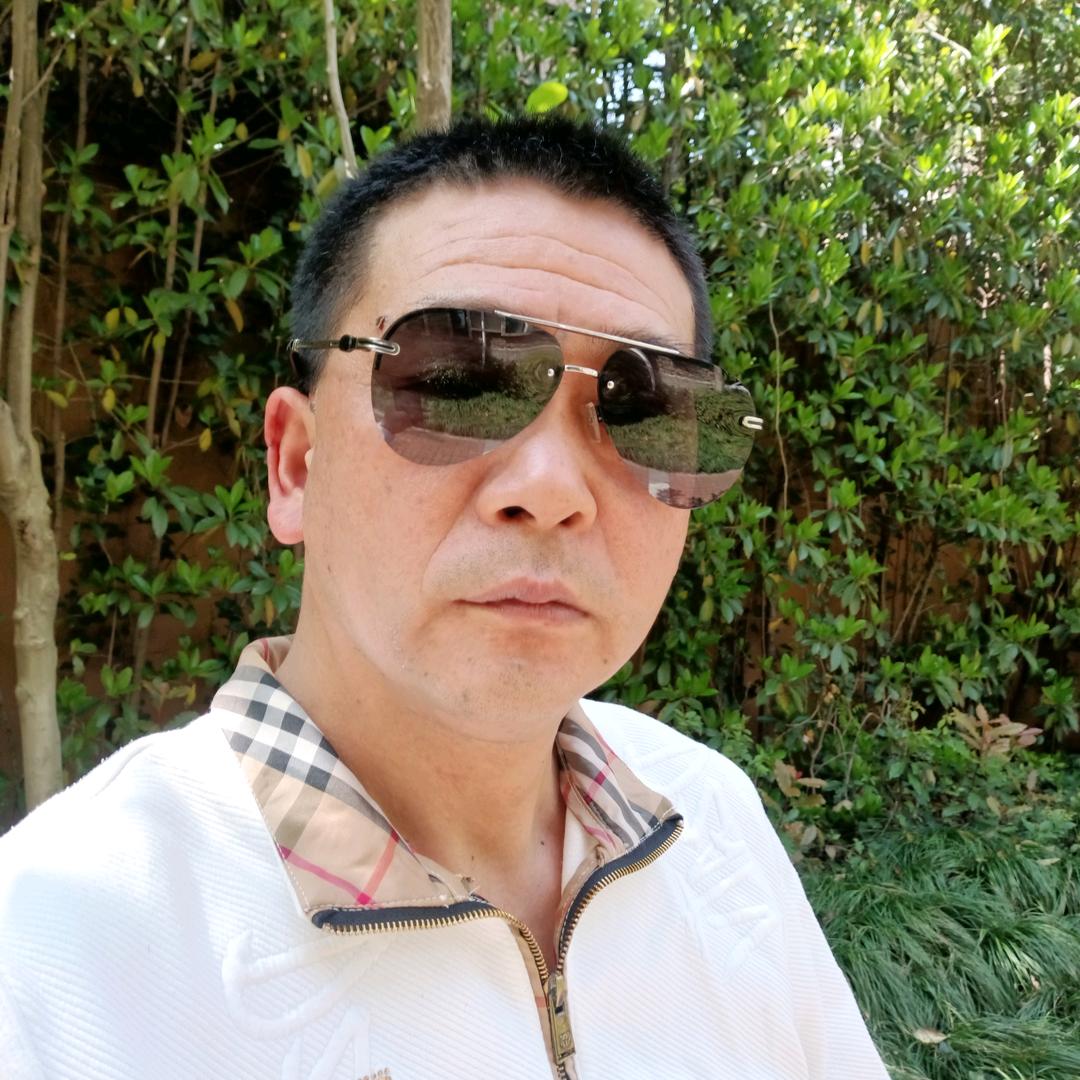 🌴🌷把你的名字吸在肺里🌹🌴