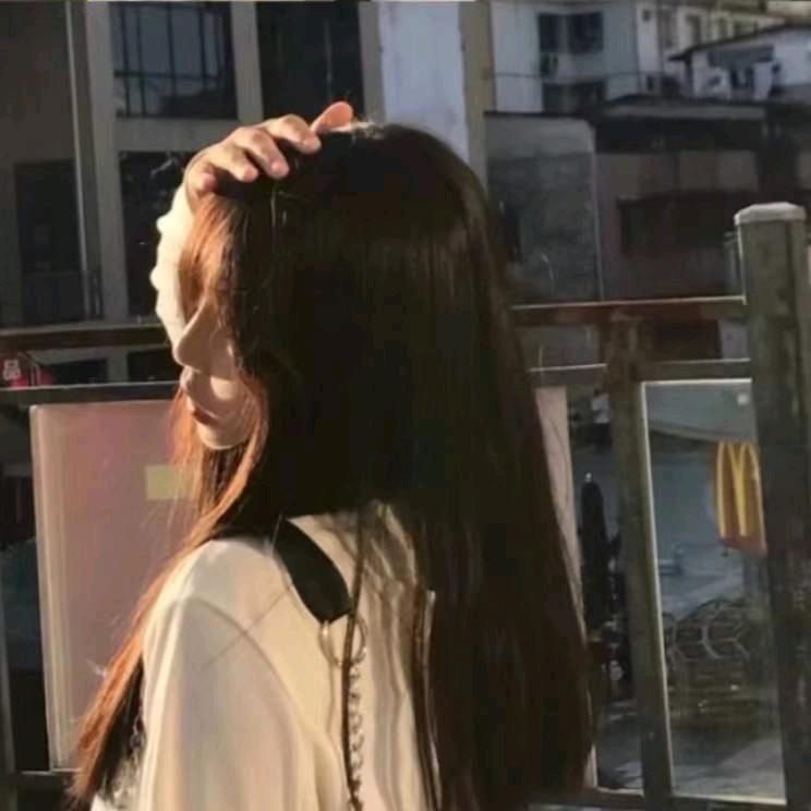 小邓不瞪👀